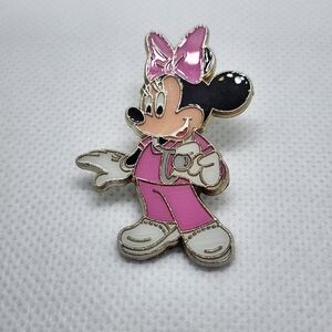 🌺‎ 5/$25 Disney Nurse Minnie Mouse Trading Pin 2015